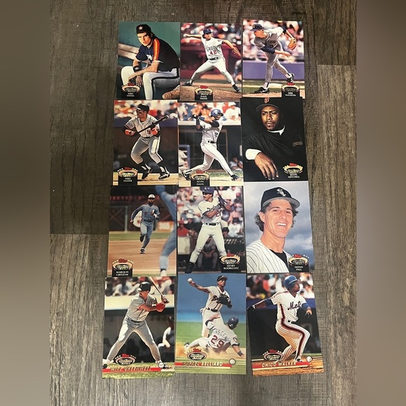 Bundle of Baseball Cards - Picture 1 of 2